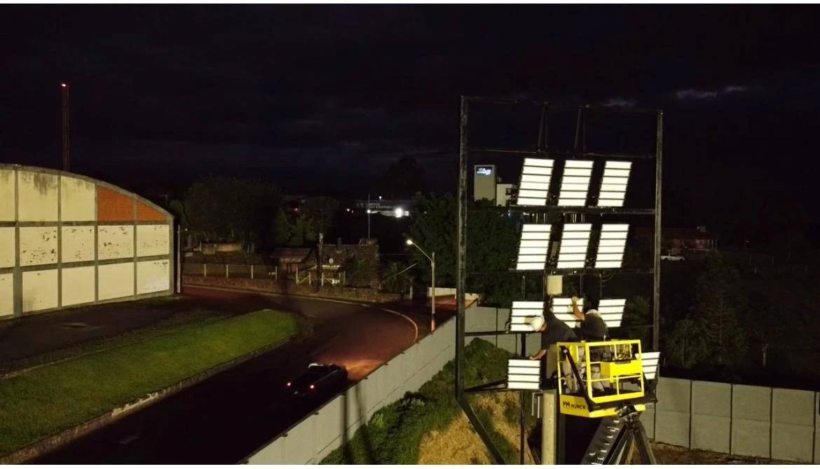 Novo sistema de iluminação começa a ser testado no Estádio da Montanha — foto 1