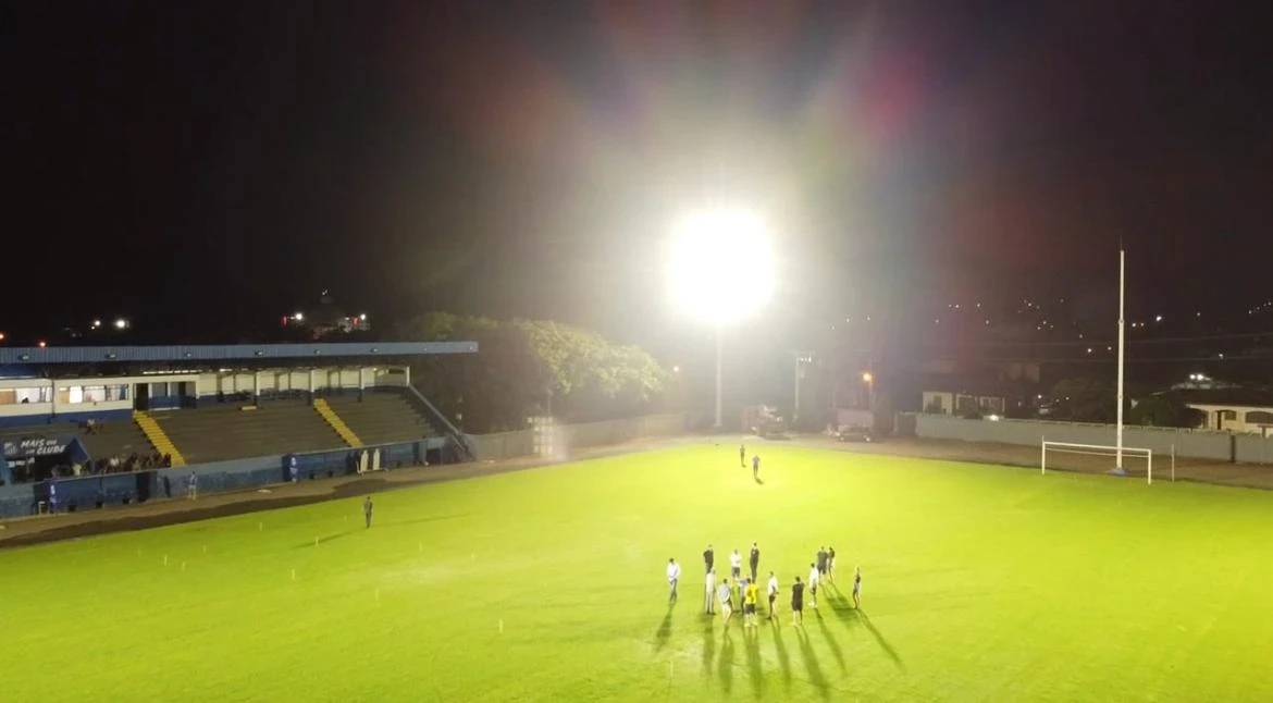 Novo sistema de iluminação começa a ser testado no Estádio da Montanha — foto 2