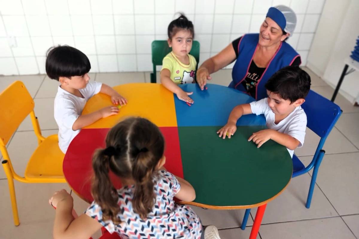 Afasc abre seleção de estagiárias para Centros de Educação Infantil — foto 2