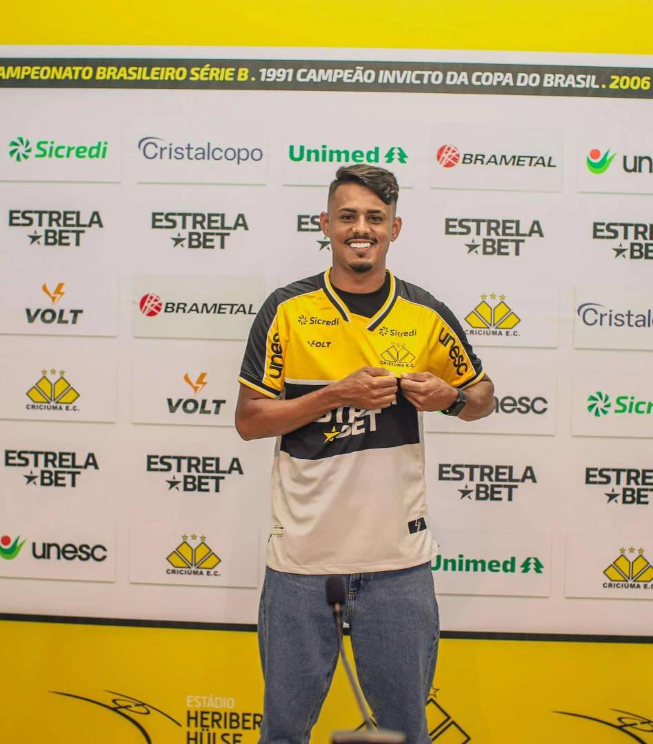 Léo Alaba e Gabriel Barros são apresentados e estão prontos para a estreia — foto 2