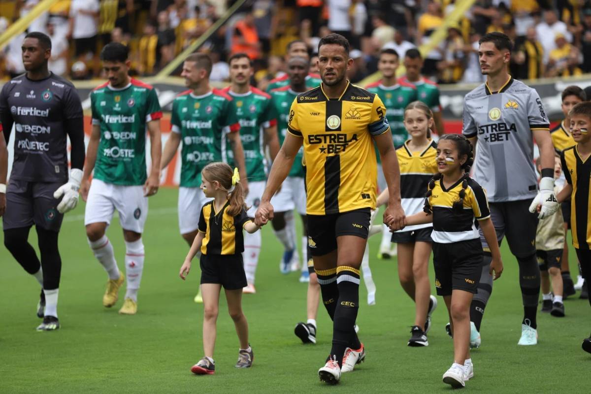 Criciúma vence, pontua no Catarinense e conquista a taça da Recopa — foto 15