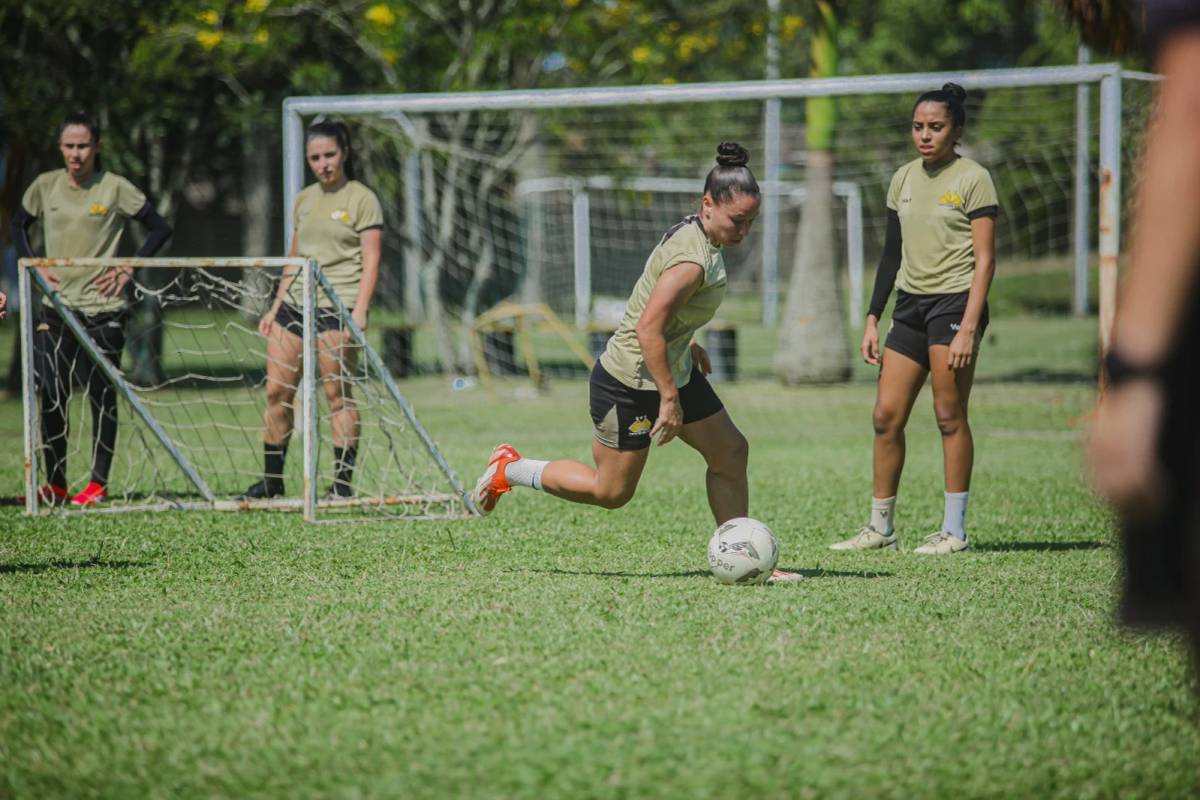 Meninas Carvoeiras iniciam a pré-temporada — foto 2