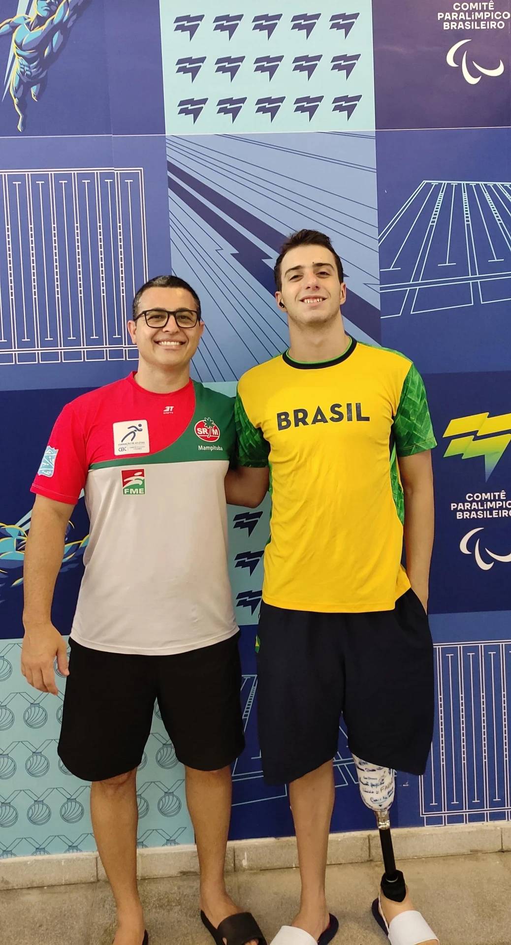 Técnico e atleta paralímpico de natação participam de treinamento na Seleção Brasileira — foto 1