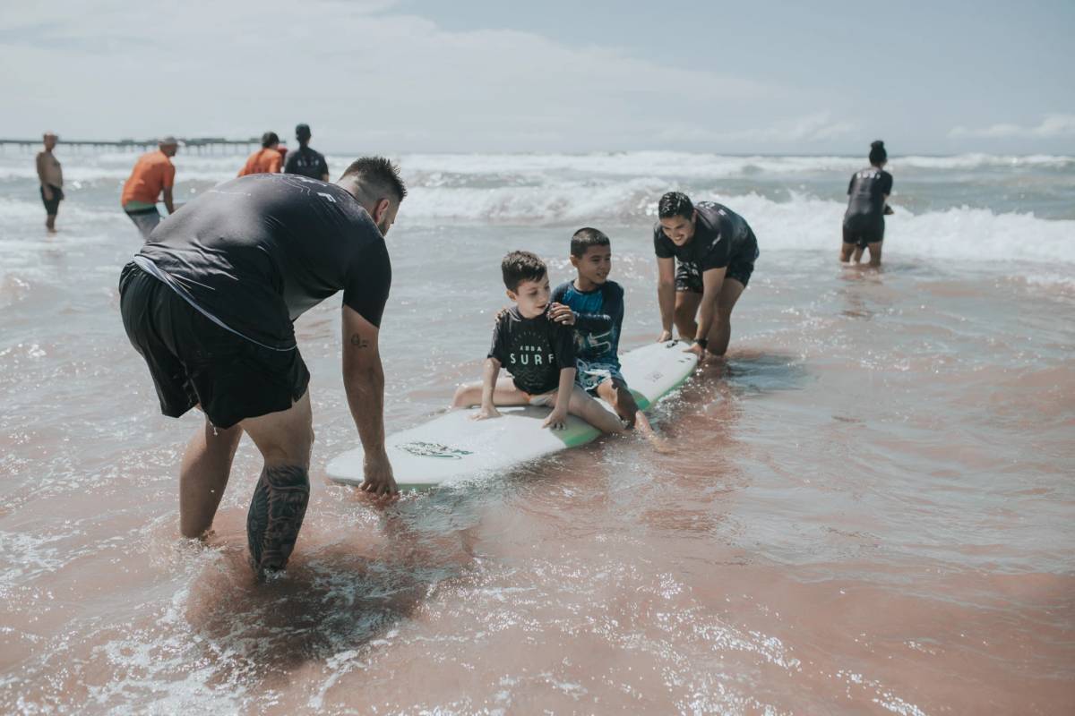 Abba Pai Church promove a inclusão por meio do surf — foto 2