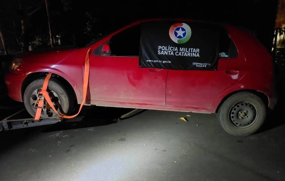 Homem é preso em flagrante por furto de fios em Criciúma — foto 1
