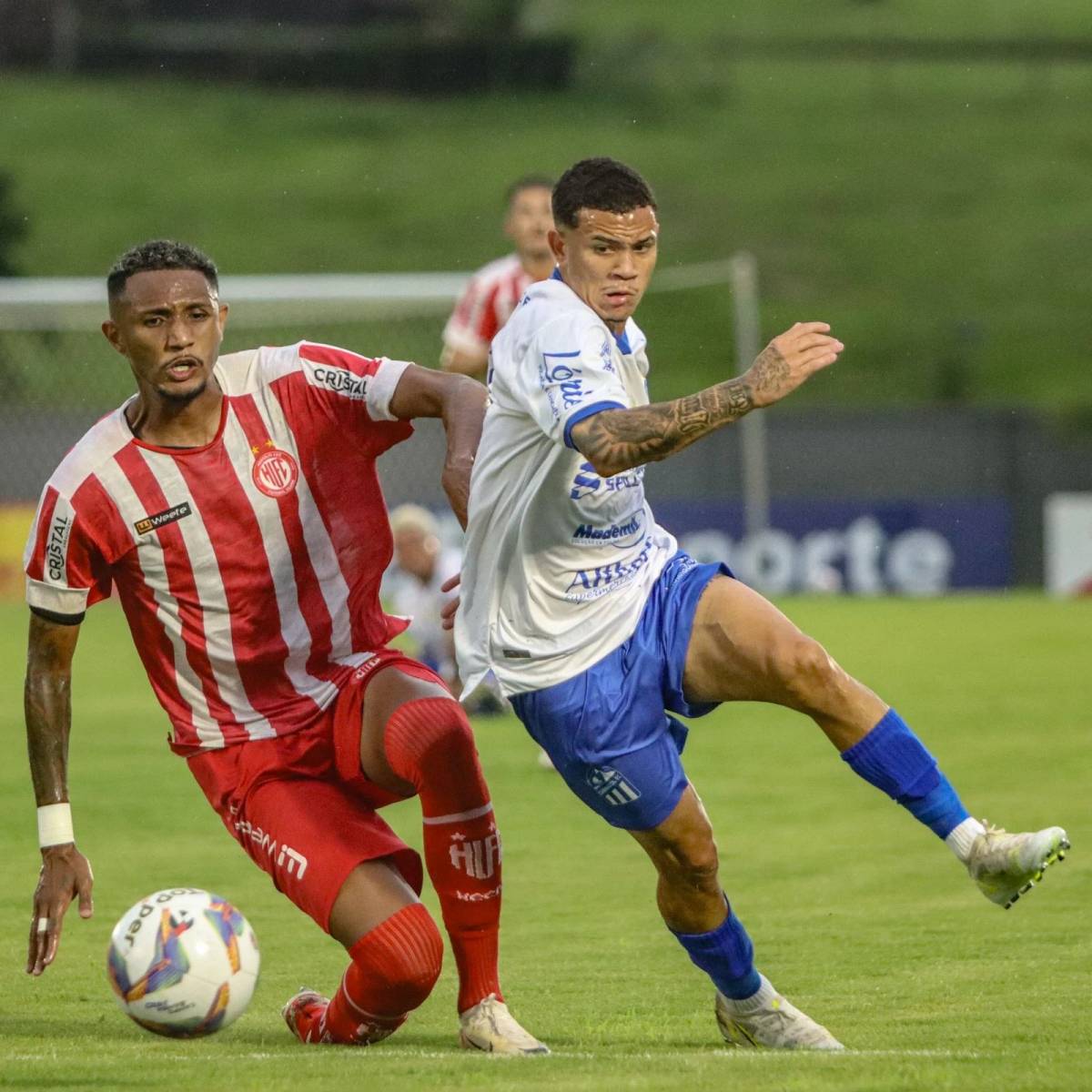 Caravaggio concretiza venda de Renan ao Avaí — foto 2