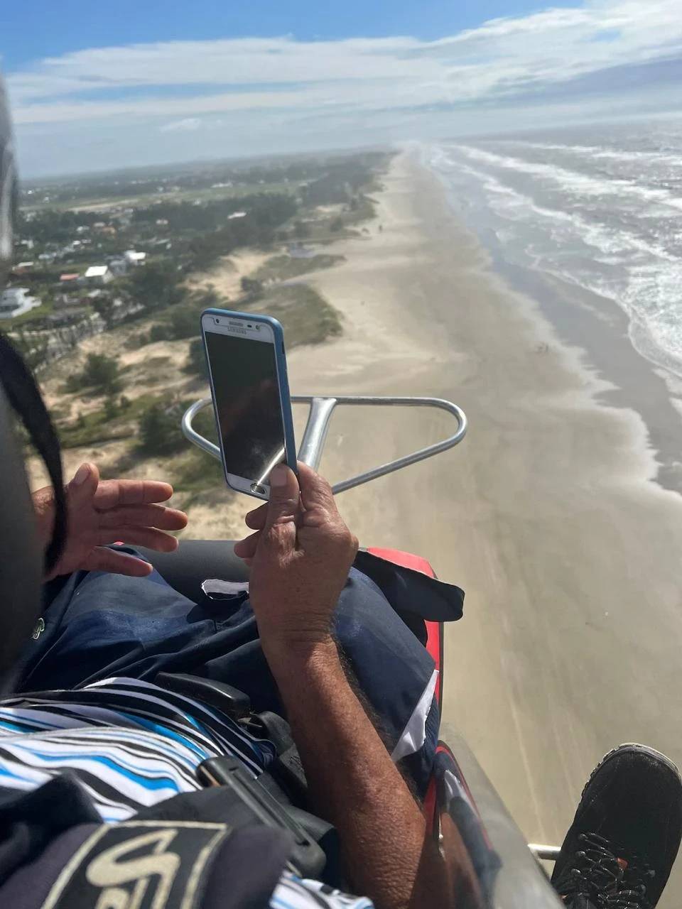 Pessoas com deficiência poderão fazer voos gratuitos de paratrike e balão em Balneário Gaivota — foto 1
