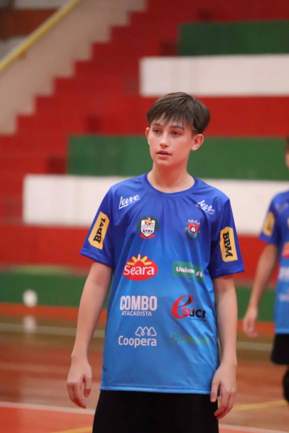 Com novas cores, atletas do Vôlei de Forquilhinha recebem uniformes — foto 1