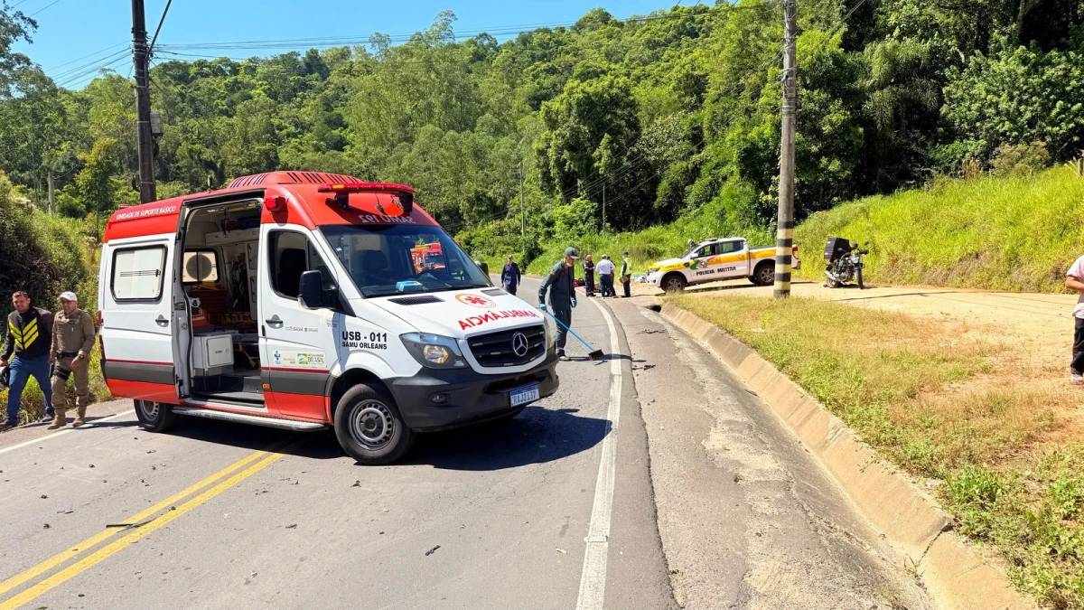Motociclista morre após colisão contra carro na SC-390 — foto 2