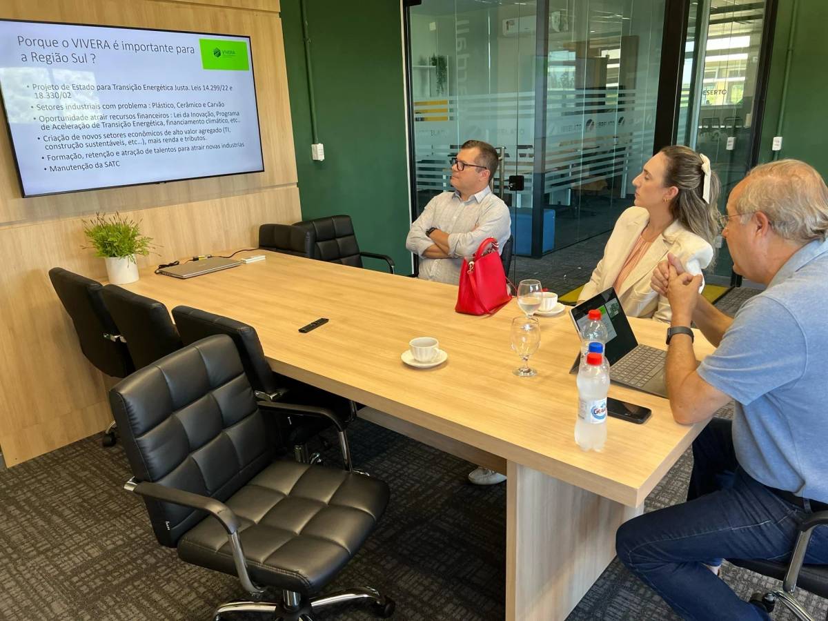 Satc apresenta projetos e estrutura institucional para prefeita de Nova Veneza — foto 2