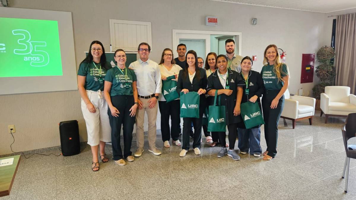 URC dá início às comemorações dos 35 anos com ato simbólico para a equipe — foto 4