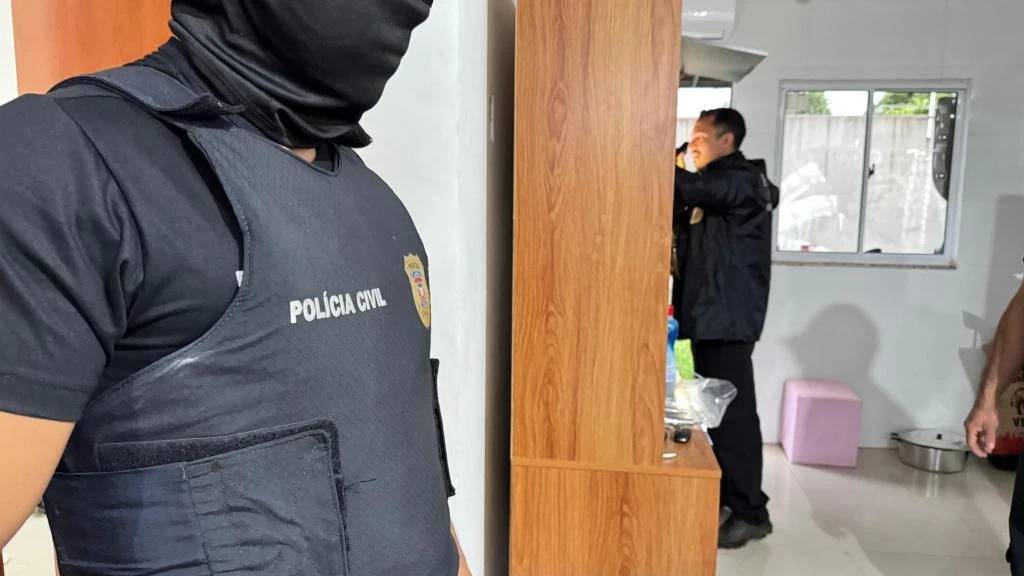 Megaoperação da Polícia Civil do Mato Grosso cumpre mandado de busca e apreensão em Araranguá — foto 2
