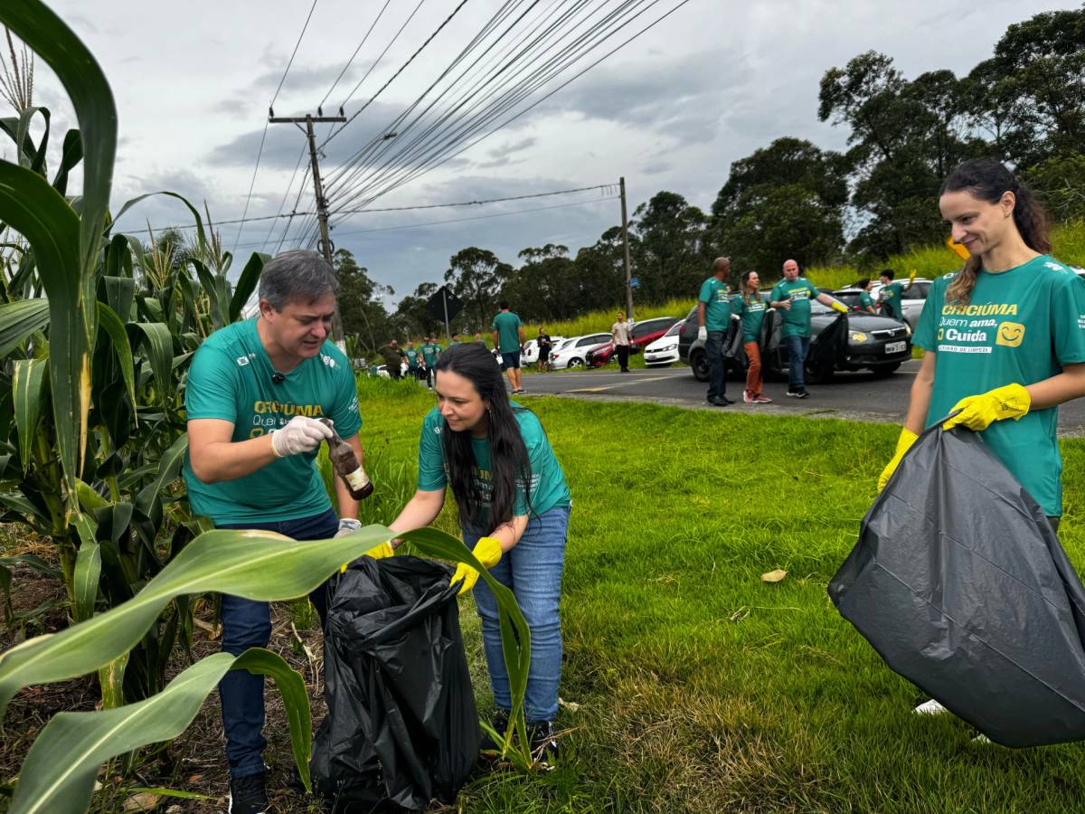 Governo de Criciúma realiza mutirão de limpeza no Morro Cechinel — foto 2
