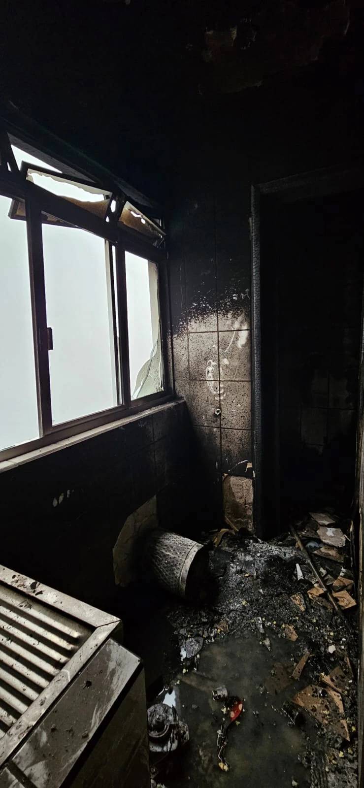 Apartamento é atingido por incêndio e bombeiros são acionados — foto 1