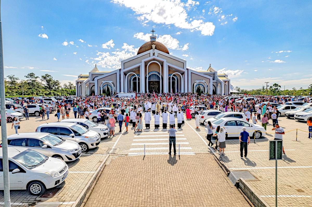 Basílica se prepara para a oitava edição da Festa da Divina Misericórdia — foto 2