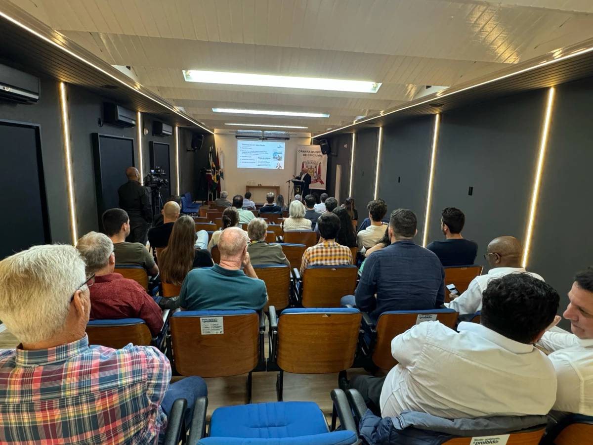 Criciúma discute projeto de Retrofit e modernização do Centro em audiência pública — foto 2