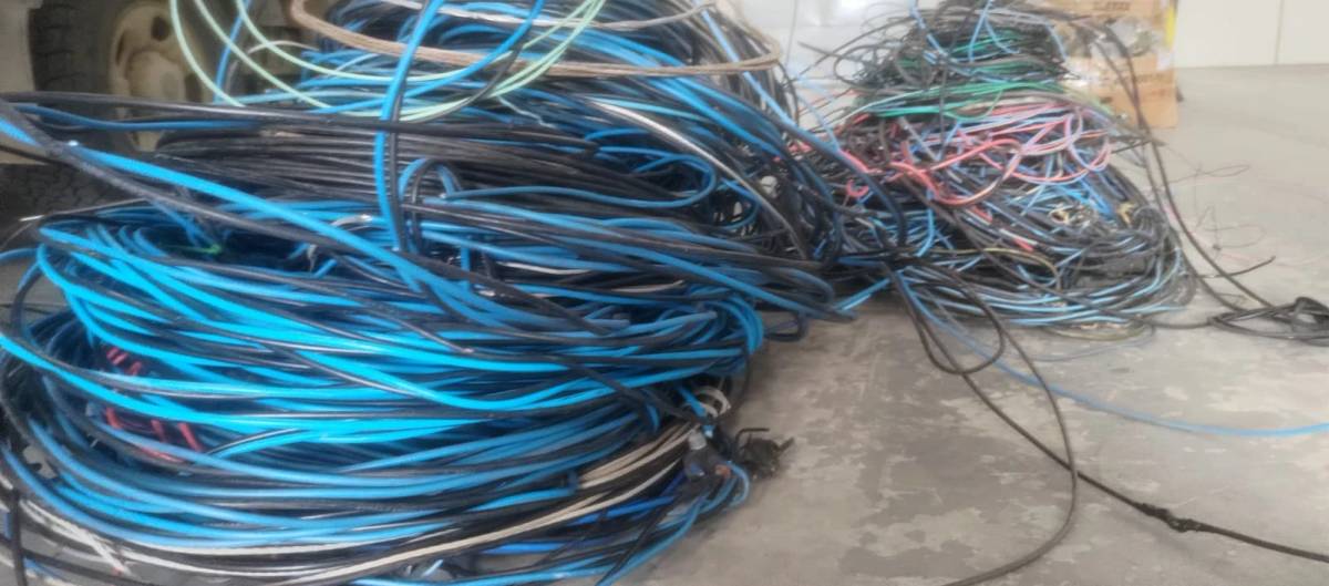 Operação identifica 57 "gatos" de energia elétrica em bairros de Criciúma — foto 2