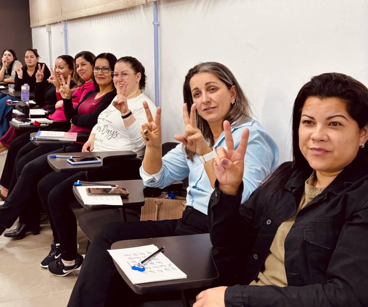 Secretaria de Educação de Criciúma dá início ao Curso de Libras Básico I e II — foto 3