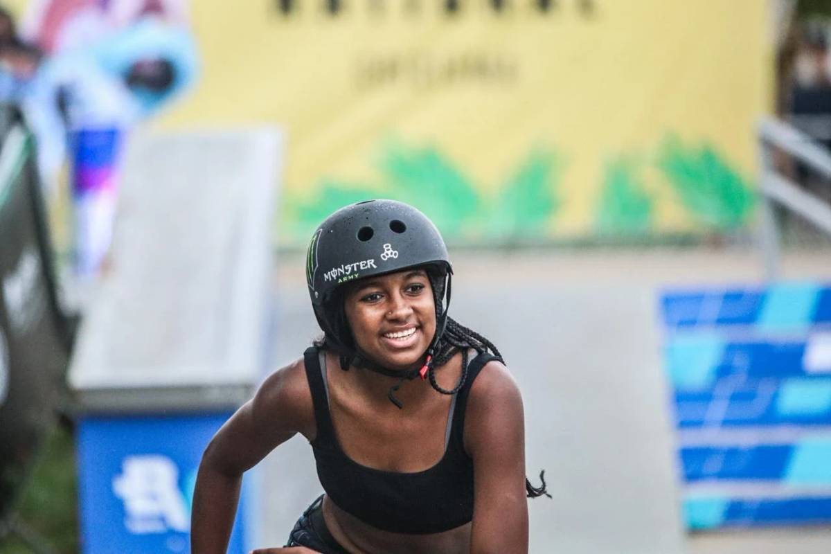 Vídeo: Maria Almeida esbanja talento e simpatia no STU em Criciúma — foto 6