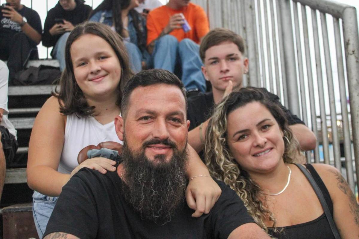 Chuva não afasta público no segundo dia de STU em Criciúma — foto 1