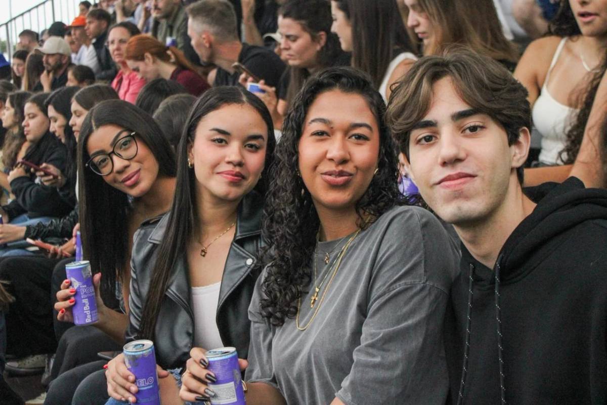 Chuva não afasta público no segundo dia de STU em Criciúma — foto 2