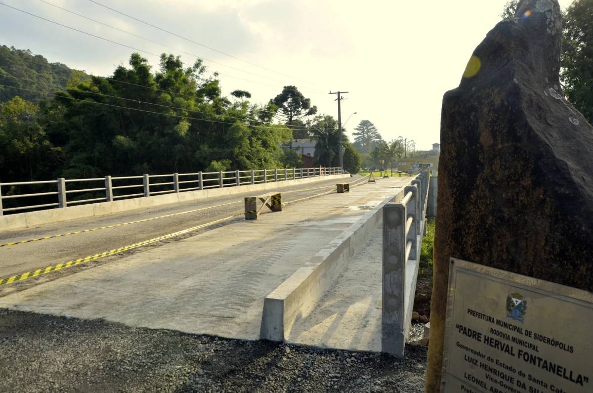 Siderópolis inaugura duplicação da ponte da comunidade de Rio Jordão Baixo — foto 2