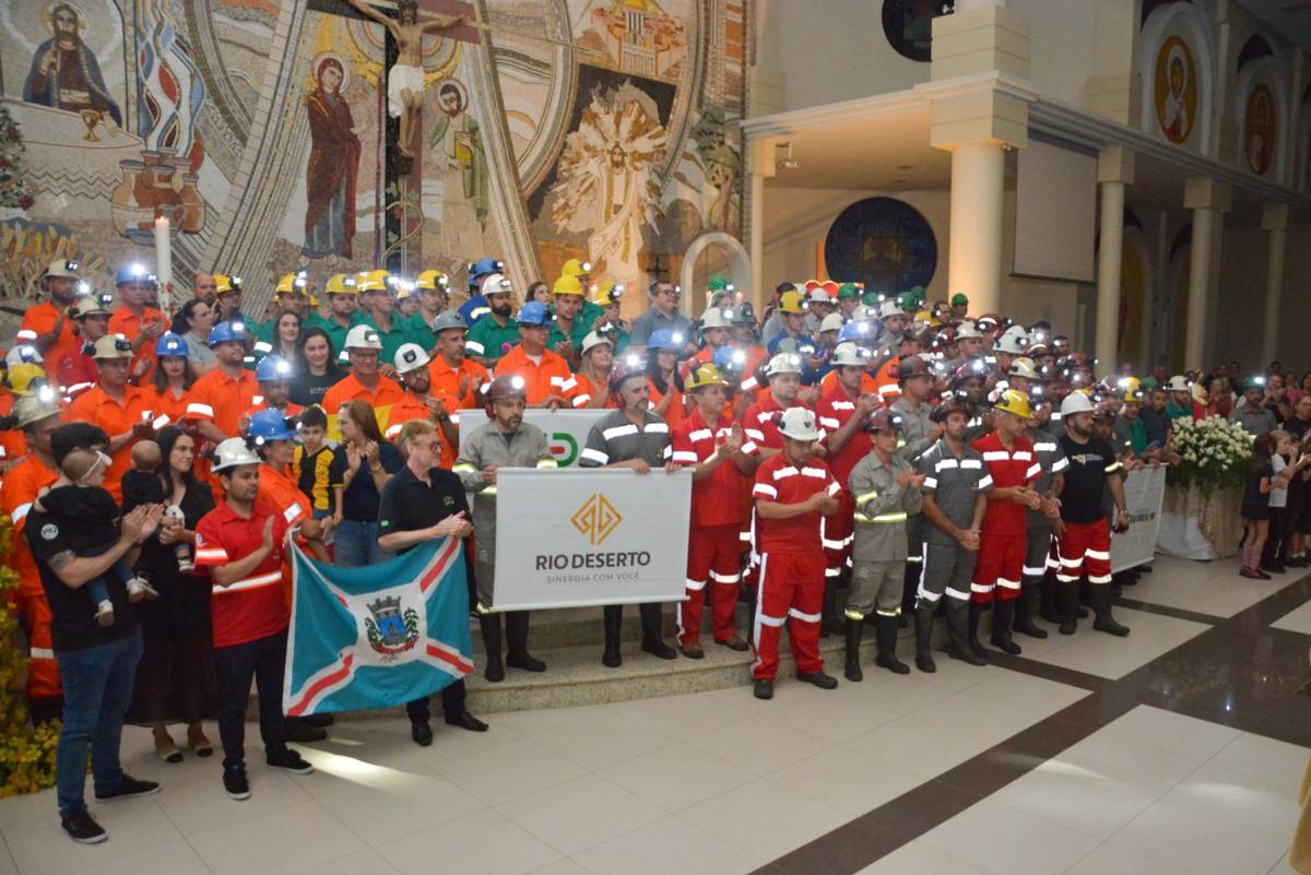 Basílica realiza missa em homenagem aos trabalhadores das carboníferas — foto 6