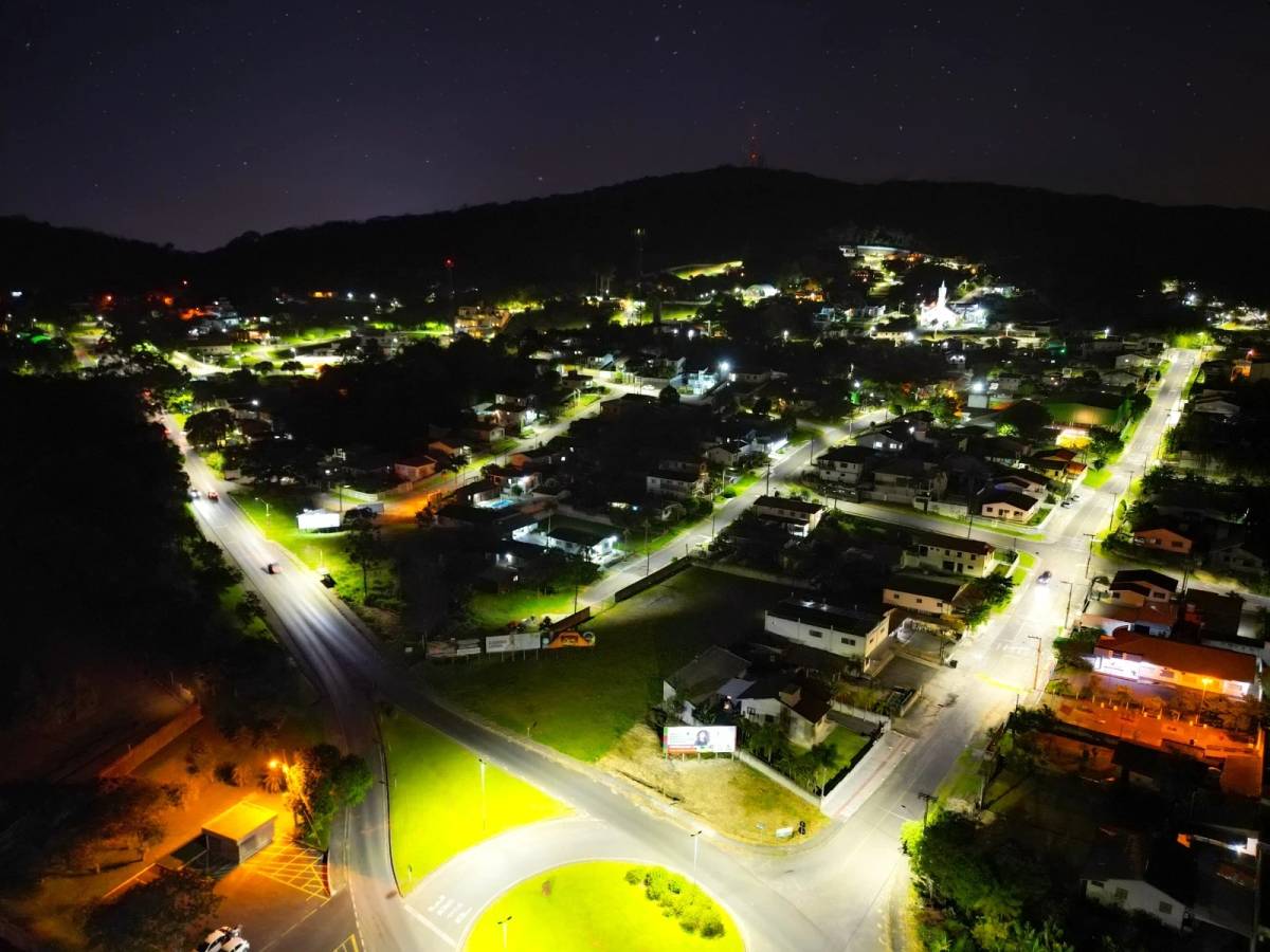 Criciúma Sustentável: governo municipal entrega nova rede de iluminação pública — foto 2