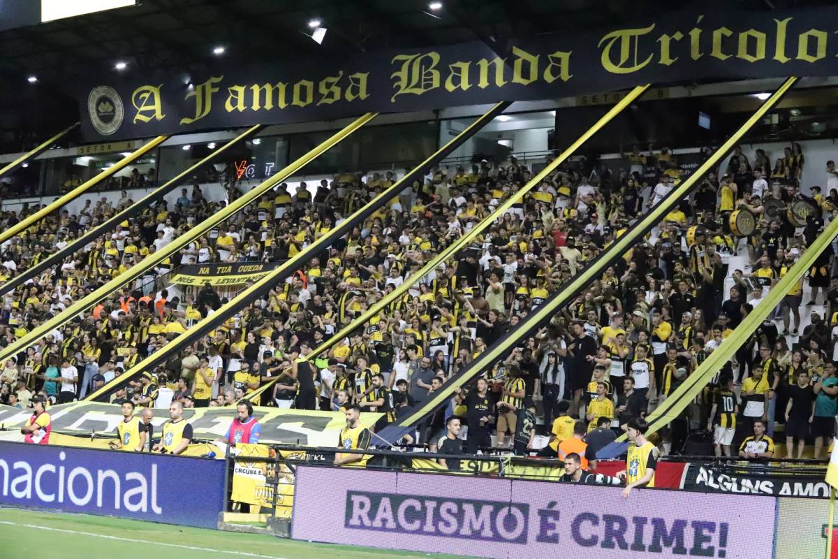 Mais de oito mil pessoas acompanham empate entre Criciúma e Remo — foto 1