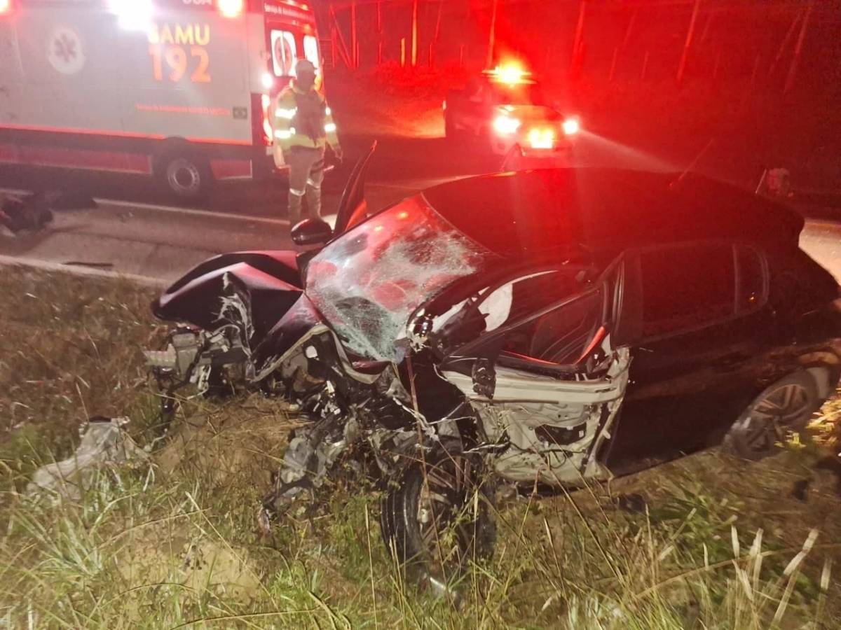 Três pessoas morrem em grave acidente na Serra Catarinense — foto 1