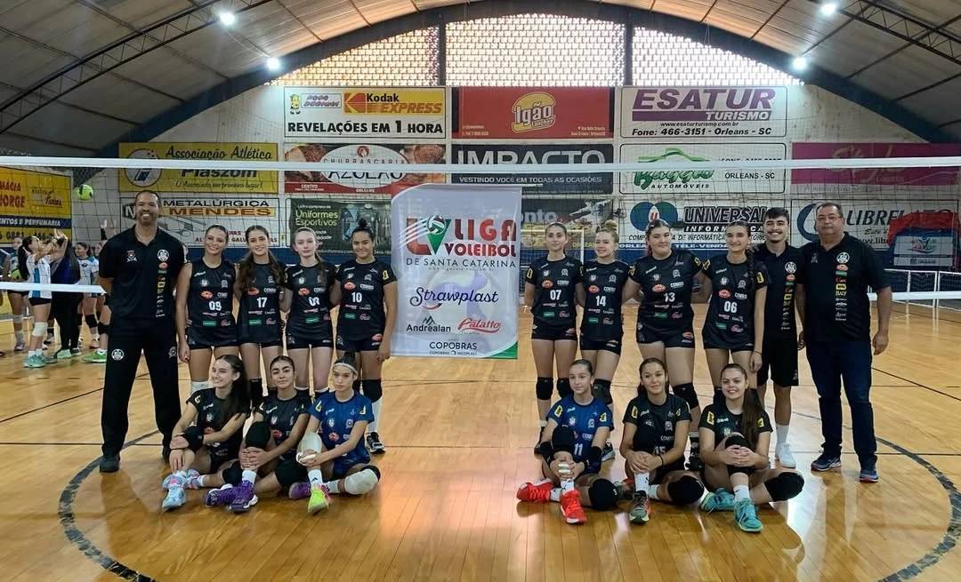 Vôlei de Forquilhinha sobe ao pódio em duas competições — foto 2