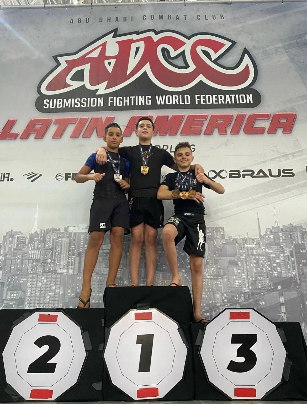 Morador de Criciúma disputa torneio internacional de Jiu-jítsu — foto 1