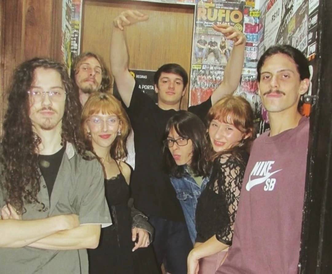 Bons Garotos: amizade dá ritmo a banda de rock inspirada nos anos 70 e 90 — foto 14
