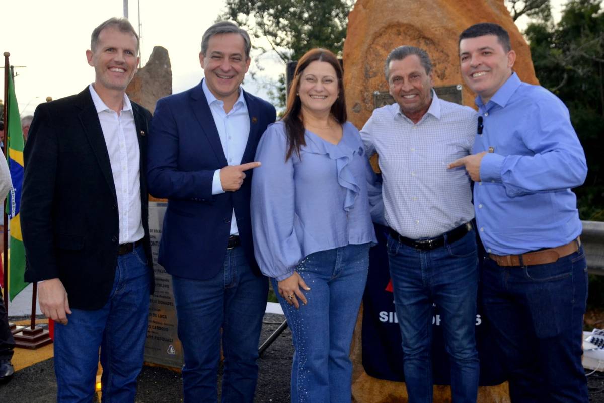 Governo de Siderópolis inaugura duplicação da ponte no Rio Jordão Baixo — foto 1