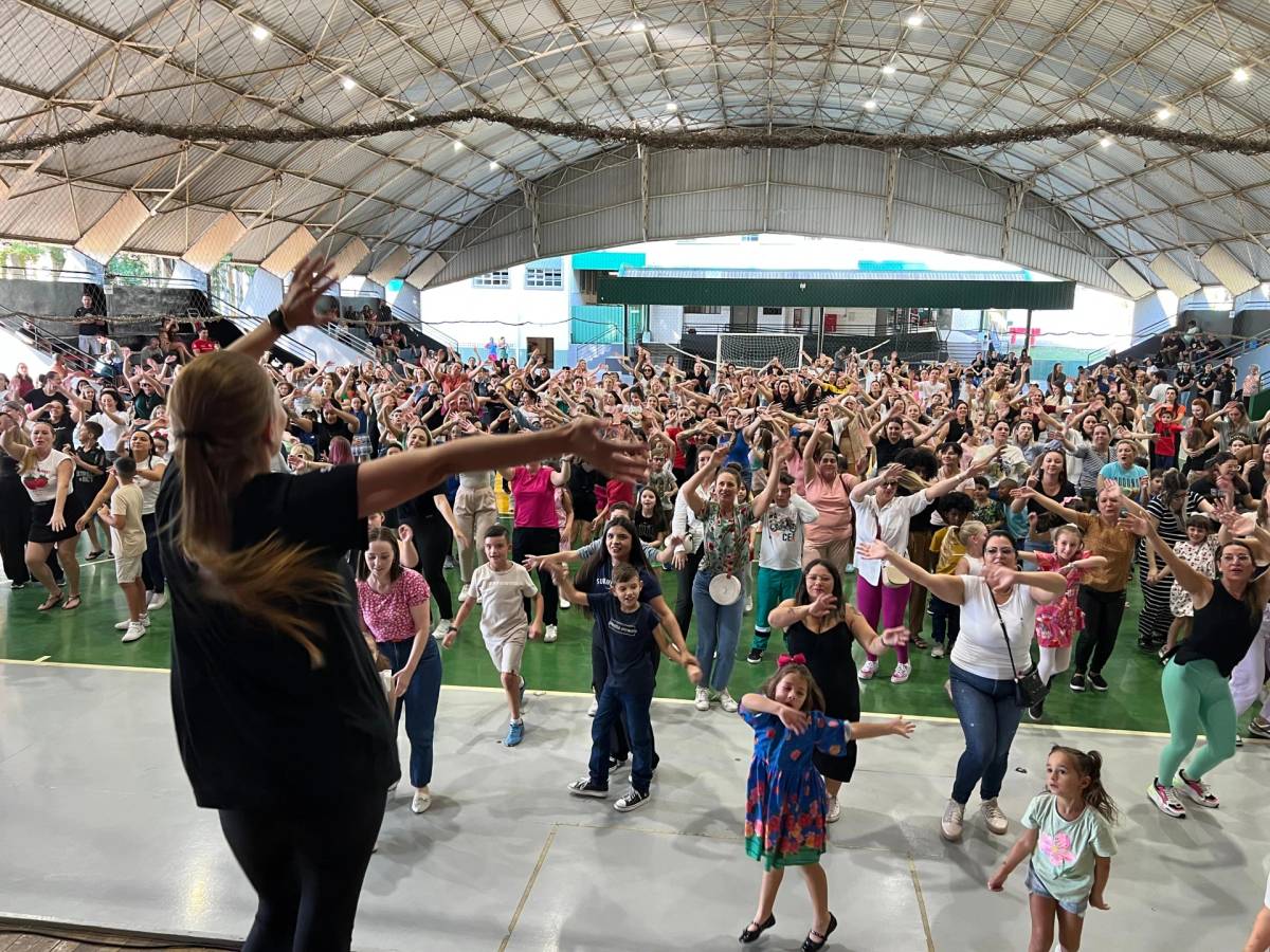 Comemoração do Dia das Mães promove união e acolhimento no Colégio Satc — foto 1