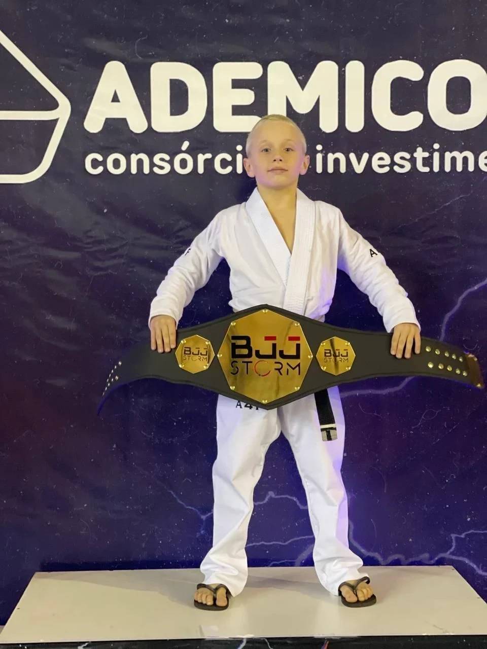 Criciumense de 8 anos disputa torneio internacional de Jiu-jítsu — foto 1