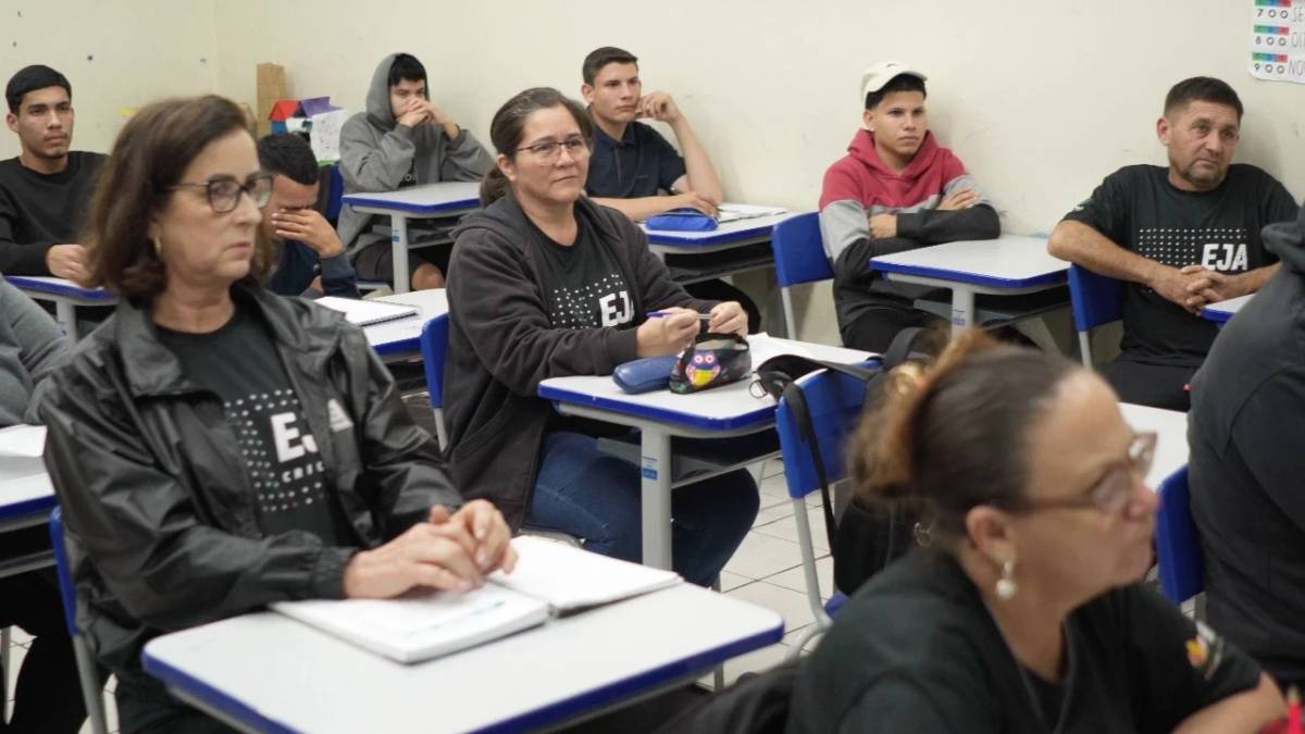 Conhecimento que transforma: Educação de Jovens e Adultos de Criciúma abre portas para o futuro — foto 1