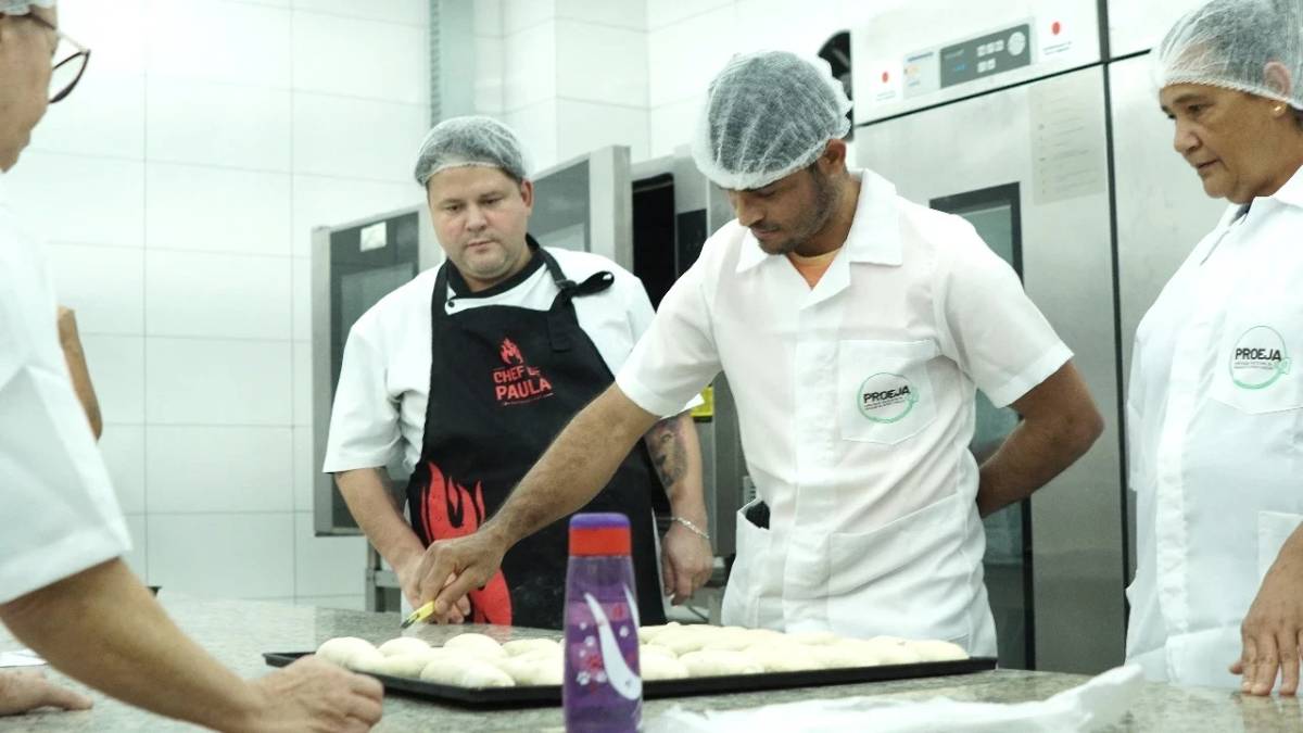 Conhecimento que transforma: Educação de Jovens e Adultos de Criciúma abre portas para o futuro — foto 2