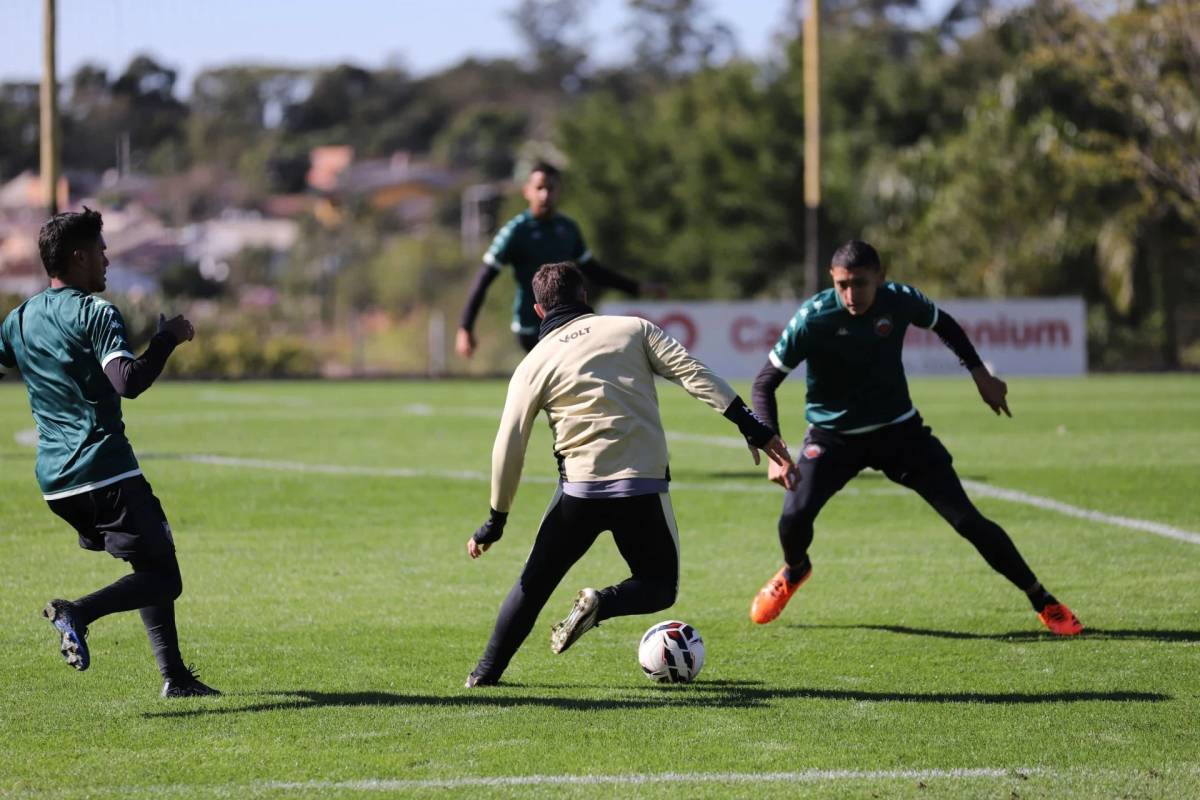 Com gol de atacante da base, Tigre vence o Camboriú em jogo-treino — foto 13