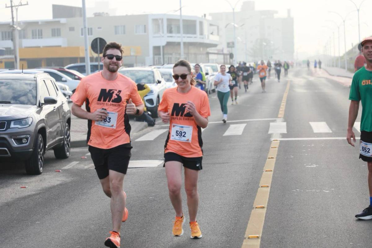 Corrida da Festa da Tainha reúne mais de 400 atletas — foto 2