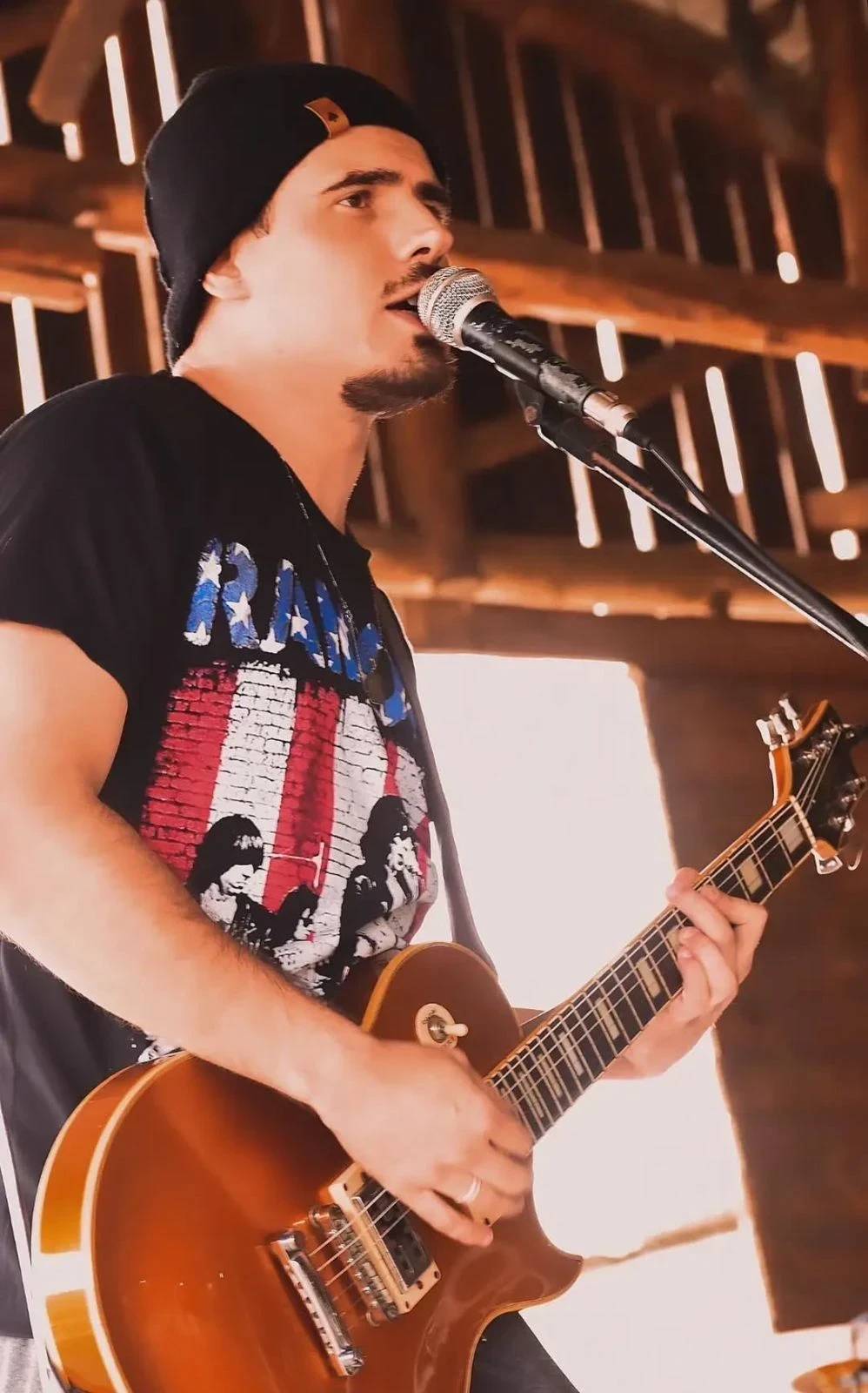 Entre palcos e salas de aula: a jornada musical de Raul Araújo — foto 1