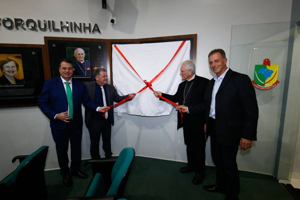 Dom Leonardo Steiner é homenageado em Sessão Solene e entra para mural de Forquilhinha — foto 1