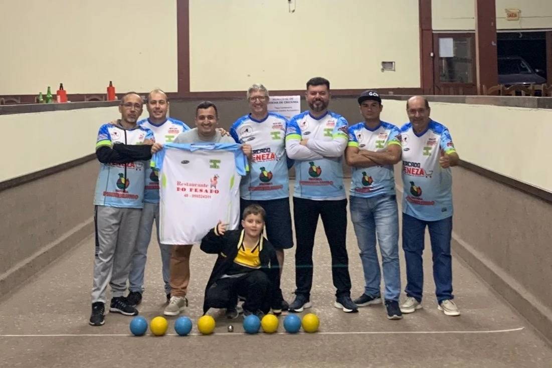Bocha criciumense dá largada ao torneio municipal com equilíbrio nas canchas — foto 1