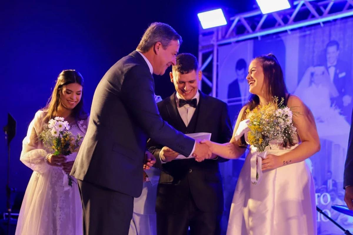 Casamento Centenário celebra o amor de 100 casais em Criciúma — foto 1