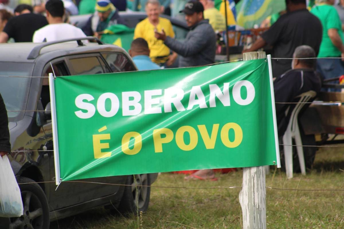 Movimento ‘Reaja Brasil’ realiza ato em Criciúma — foto 2