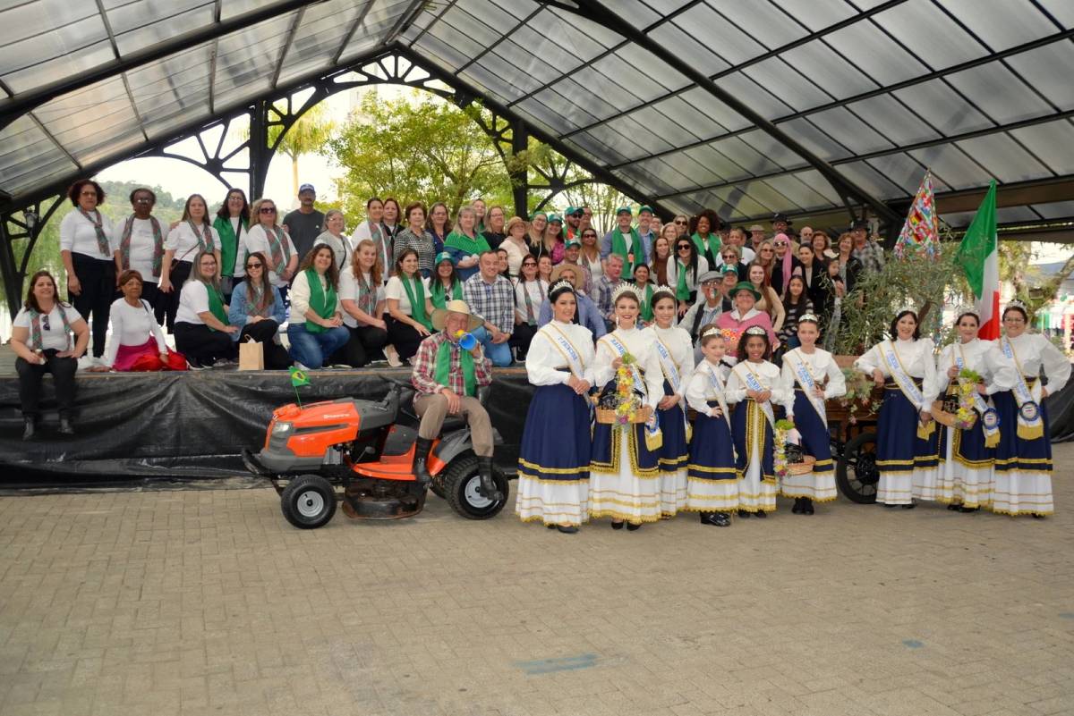 Celebrações da Festa do Colono iniciam em Siderópolis — foto 1
