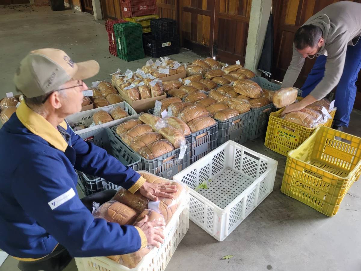 Alimentos são distribuídos para entidades e famílias em situação de vulnerabilidade — foto 2