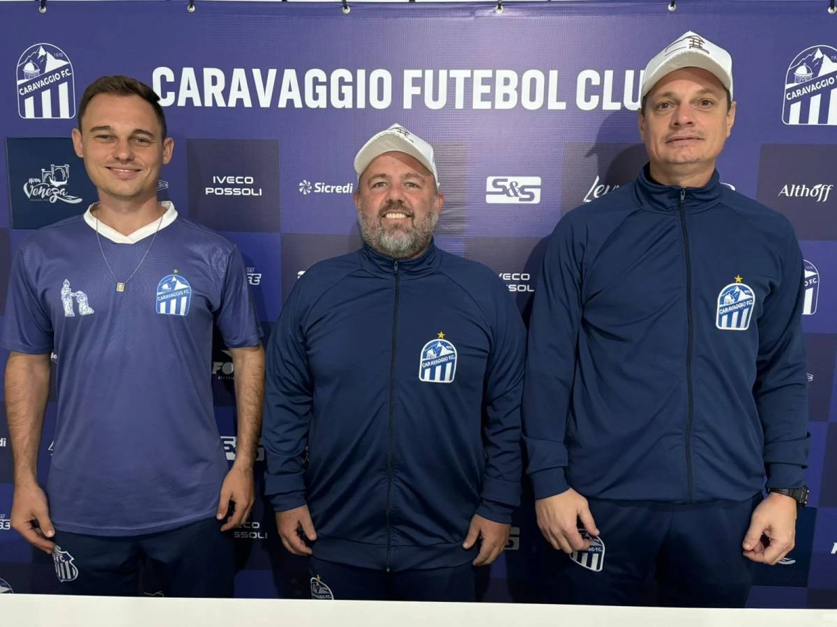Caravaggio apresenta novo preparador físico — foto 1