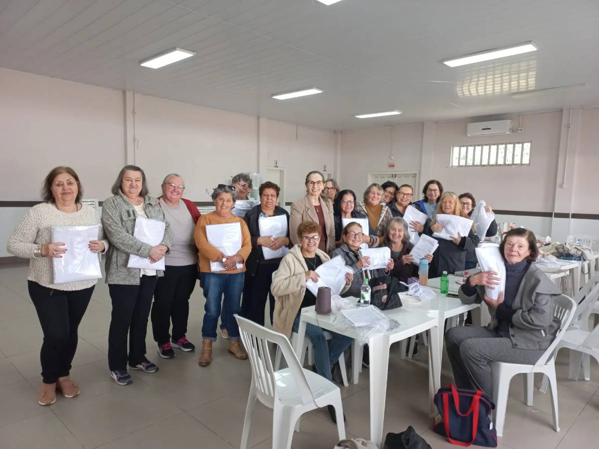Entrega de materiais movimenta 28 grupos de mães em Cocal do Sul — foto 3