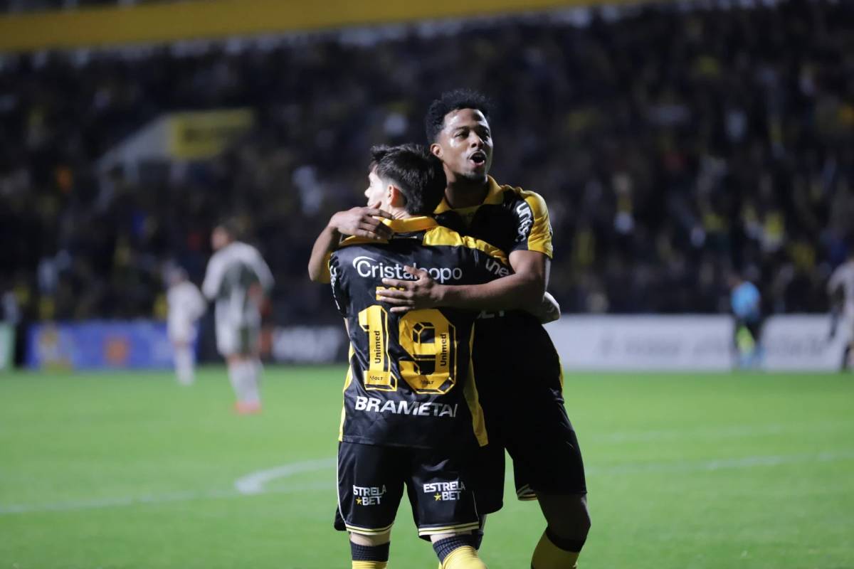 'Um jogo de Série A dentro da B’, observa Eduardo Baptista sobre duelo entre Tigre e Furacão — foto 2